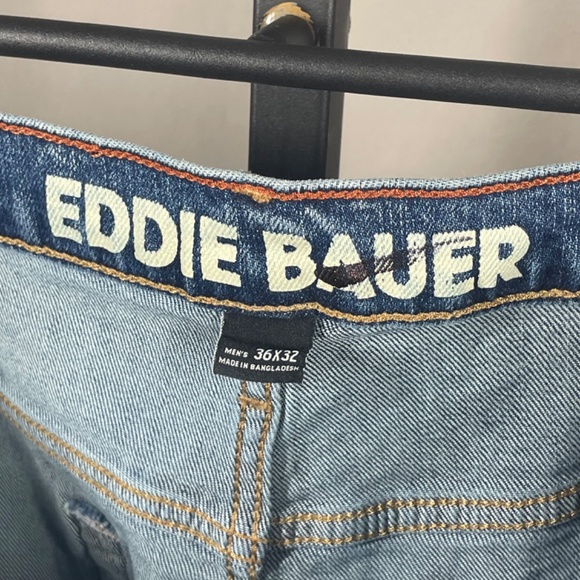 NEW Eddie Bauer Jeans Mens 36 blue denim straight leg relaxed outdoor casual - Picture 4 of 9